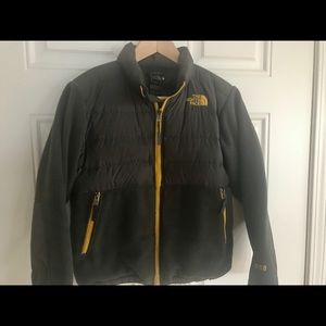 Used North Face Denali Down Boys' Jacket. Size M.